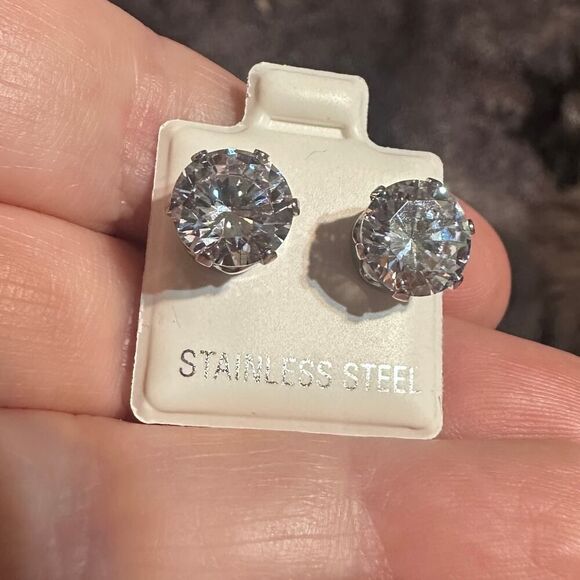 Stainless Steel 9mm Clear CZ Stud Earrings - Picture 5 of 8